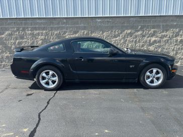 Used 2005 Ford Mustang GT Premium