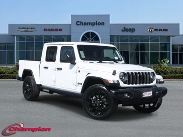 2025 Jeep Gladiator Nighthawk 4x4