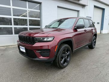 Used 2023 Jeep Grand Cherokee 