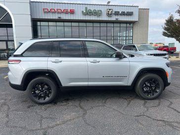 New 2025 Jeep Grand Cherokee Altitude X 4x4