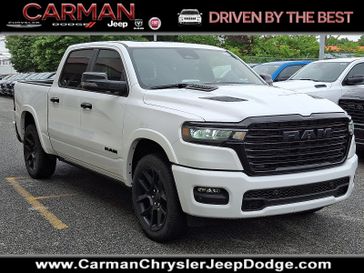 New 2025 RAM 1500 Laramie Crew Cab 4x4 5'7' Box