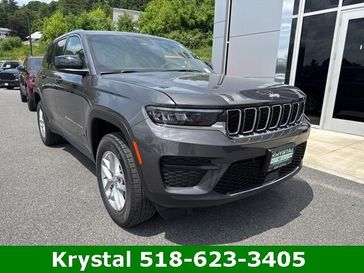 2025 Jeep Grand Cherokee Laredo X 4x4
