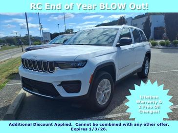 New 2025 Jeep Grand Cherokee Laredo X 4x4