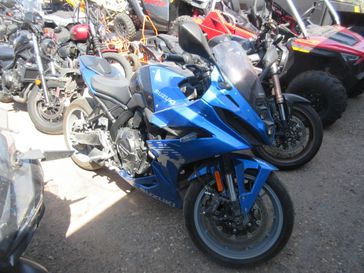 USED 2024 SUZUKI GSX-8R 