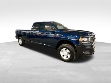 2024 RAM 3500 Tradesman Crew Cab 4x4 8' Box