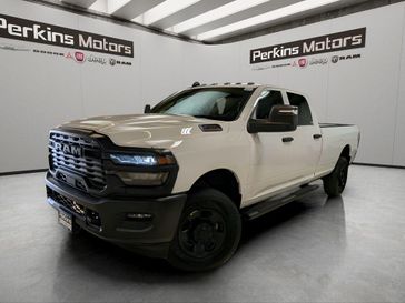 New 2026 RAM 2500 Tradesman Crew Cab 4x4 8' Box