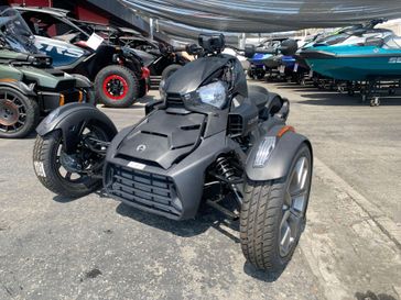 2023 Can-Am F1PC  in a BLACK/ CUSTOM exterior color. Del Amo Motorsports of Long Beach (562) 362-3160 delamomotorsports.com 