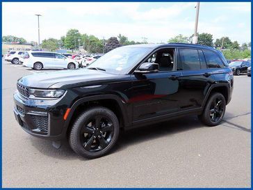 New 2026 Jeep Grand Cherokee LIMITED 4X4