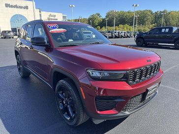 Used 2023 Jeep Grand Cherokee Altitude 4x4