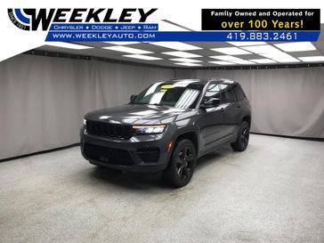 Used 2023 Jeep Grand Cherokee Altitude