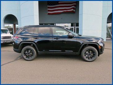 New 2025 Jeep Grand Cherokee 