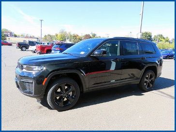 New 2027 Jeep Grand Cherokee Limited