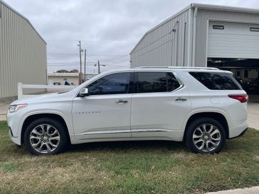 2018 Chevrolet Traverse Premier AWD in a White exterior color and Blackinterior. Erdkamp Motors, Inc. 402-814-8111 erdkampmotors.com 