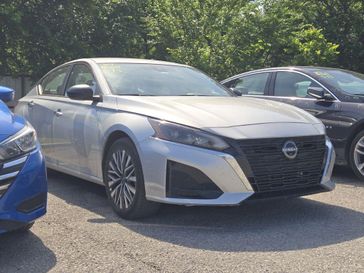 Used 2025 Nissan Altima 2.5 SV