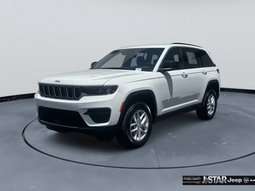 New 2026 Jeep Grand Cherokee Laredo 4x2