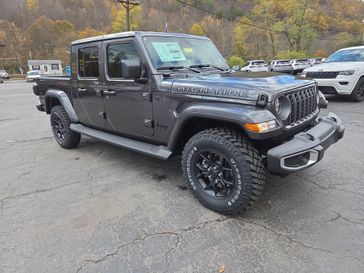 New 2025 Jeep Gladiator High Tide 4x4