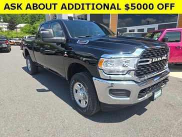 2024 RAM 2500 Tradesman Crew Cab 4x4 6'4' Box