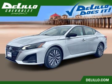 Used 2024 Nissan Altima 2.5 SV