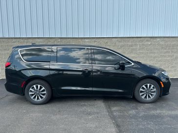 Used 2023 Chrysler Pacifica Hybrid Touring L