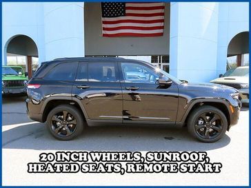 Used 2023 Jeep Grand Cherokee Altitude X