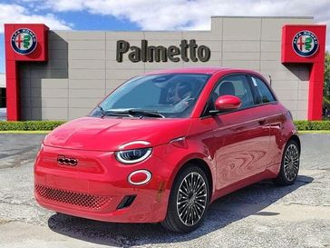 2024 Fiat 500e Inspi(red)