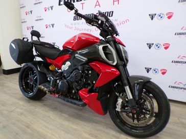 Used 2024 Ducati Diavel 