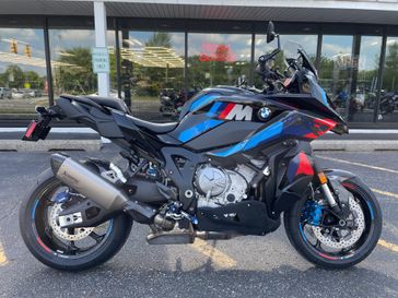2025 BMW M 1000 XR