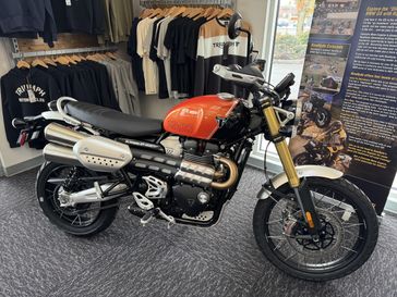 2024 Triumph Scrambler 1200 XE Baja Orange / Phantom Black 