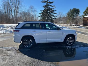 Used 2023 Jeep Grand Cherokee Overland