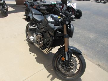 NEW 2026 HONDA CB650R E-CLUTCH 