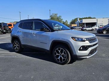 New 2026 Jeep Compass Limited 4x4