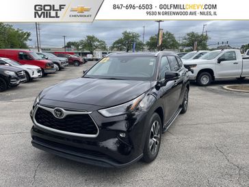Used 2022 Toyota Highlander XLE