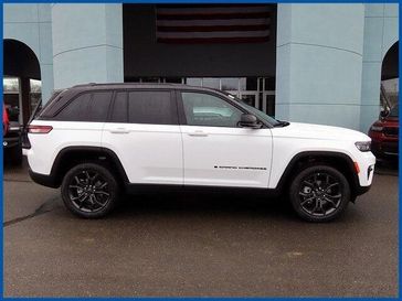 New 2025 Jeep Grand Cherokee Limited