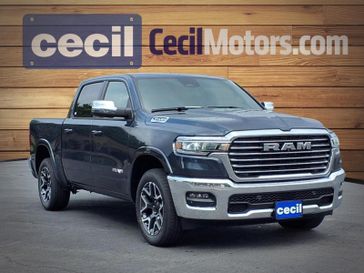2025 RAM 1500 Laramie Crew Cab 4x4 5'7' Box