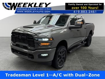 New 2026 RAM 2500 Black Express Crew Cab 4x4 6'4' Box