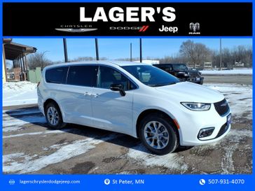 New 2026 Chrysler Pacifica Select Awd