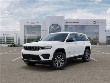 New 2027 Jeep Grand Cherokee Laredo
