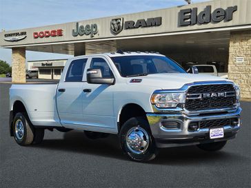 2024 RAM 3500 Tradesman Crew Cab 4x4 8' Box