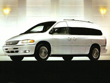 1996 Chrysler Town & Country Base