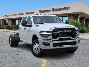 2025 RAM 3500 Tradesman Crew Cab Chassis 4x4 60' Ca