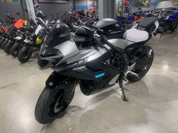 2025 CFMOTO 675SS 