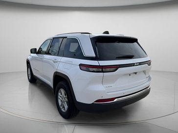 Used 2024 Jeep Grand Cherokee Laredo