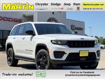 2024 Jeep Grand Cherokee Altitude 4x2