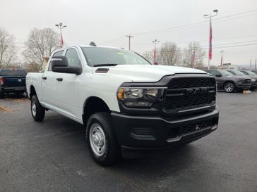 2024 RAM 2500 Tradesman Crew Cab 4x4 6'4' Box