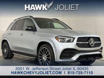 2023 Mercedes-Benz GLE 350 in a Cirrus Silver Metallic exterior color and Blackinterior. Glenview Luxury Imports 847-904-1233 glenviewluxuryimports.com 