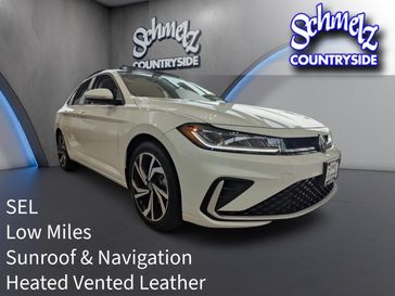 Used 2026 Volkswagen Jetta SEL w/Sunroof & Nav