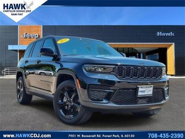 Used 2022 Jeep Grand Cherokee Altitude