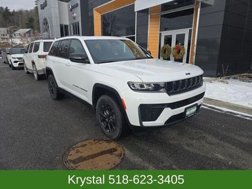 New 2026 Jeep Grand Cherokee Laredo Altitude 4x4