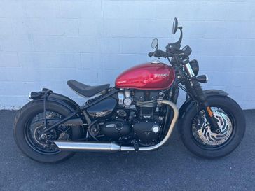 2023 Triumph Bonneville Bobber Red Hopper 