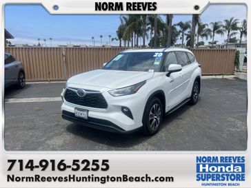 Used 2020 Toyota Highlander Hybrid XLE